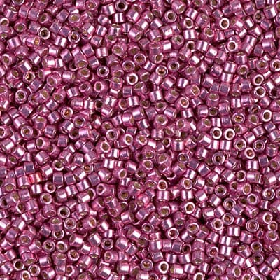 DB1840 - Бисер Miyuki Delica 11-0 цвет DB1840